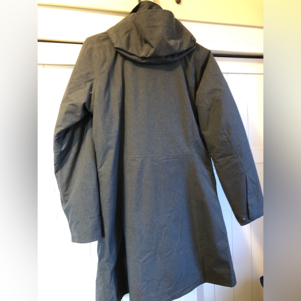 Patagonia Vosque 3-in-1 parka slim-fit Large NWT Forge grey color